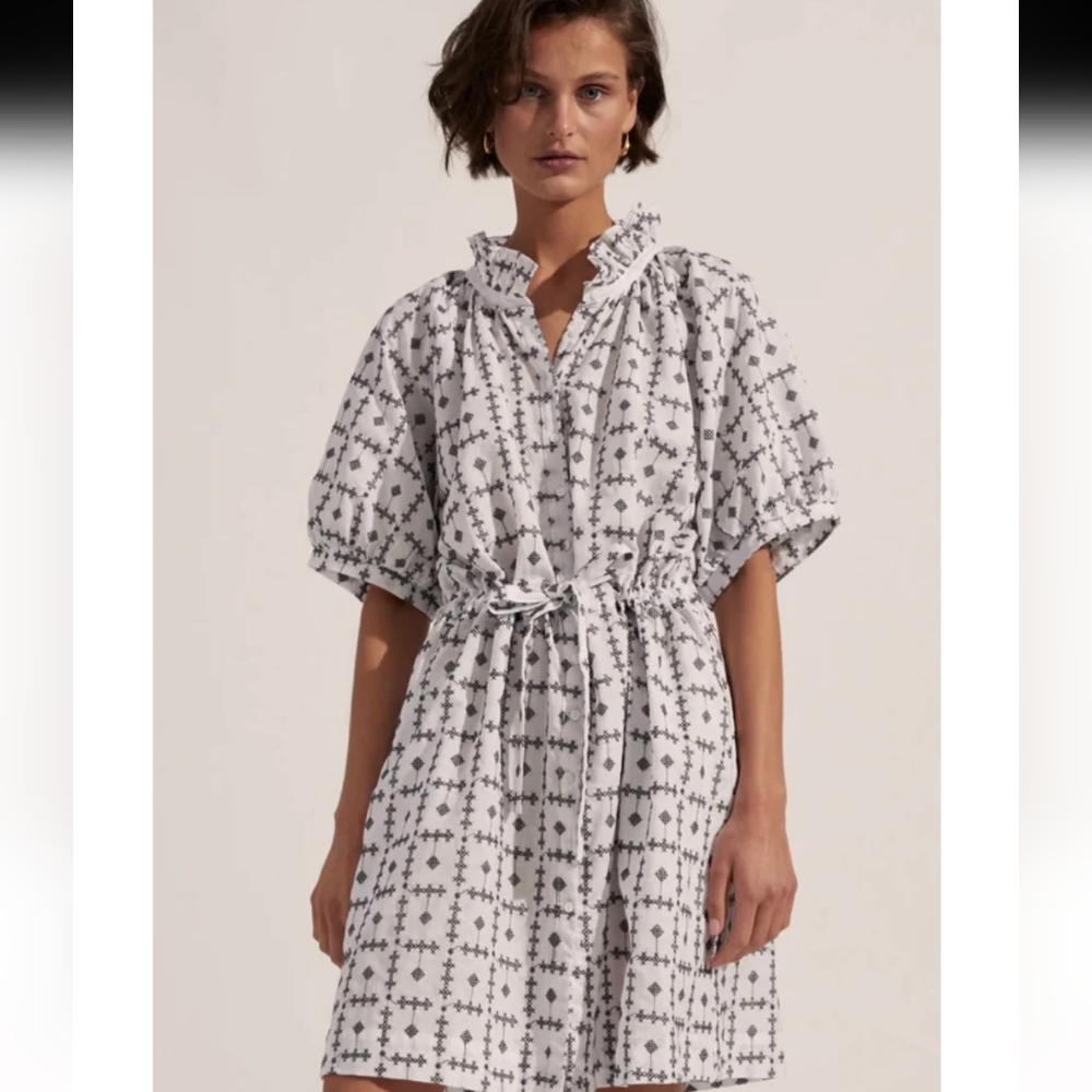 Elegant Black and White Patterned Dress